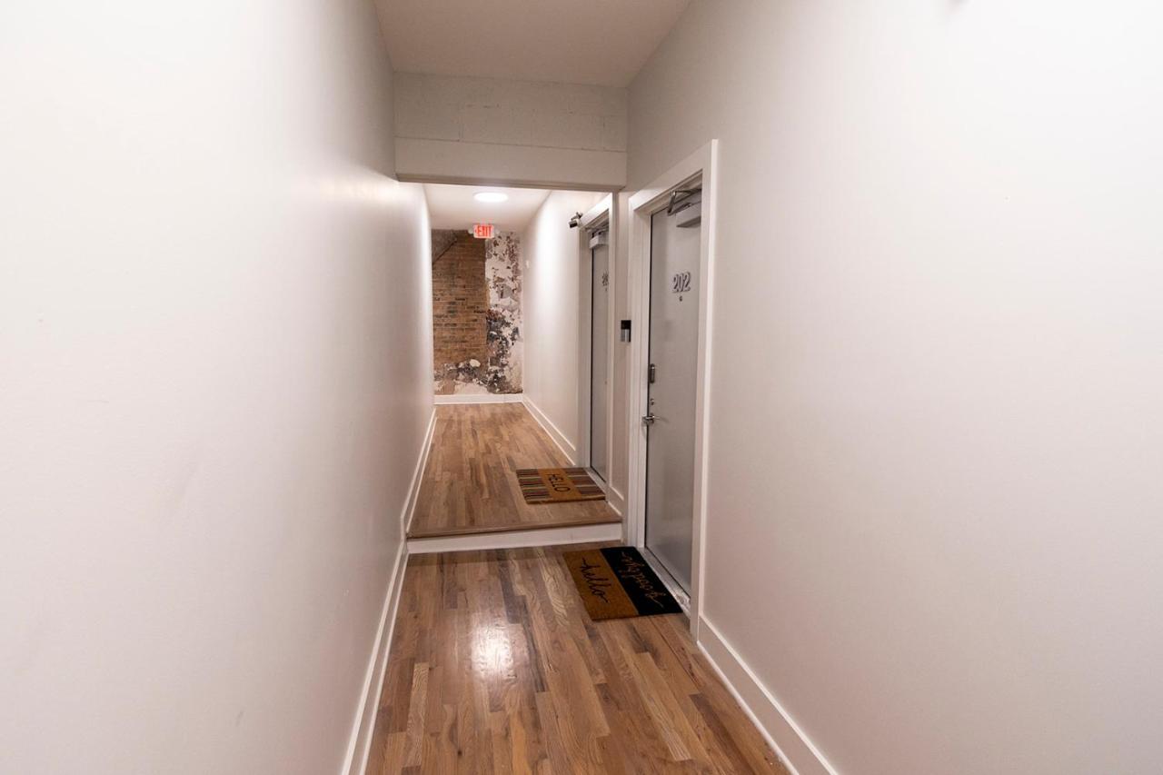 Spacious 2 Bed 2 Bath Downtown Otr Condo Minutes Walk To The Reds Bengals Stadium & More! Cincinnati Exterior foto